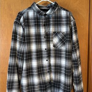 NWOT Eighth Avenue Mens L Black and White Plaid Flannel Shirt. Never Worn.
